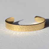 Bracelet en or martelé