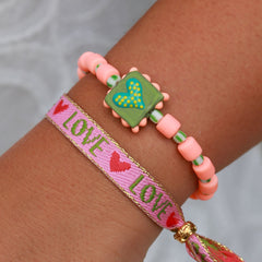 Pulsera tejida Festival Love