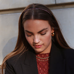 Diadema glamurosa color burdeos