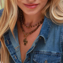 Bedel kruis amber