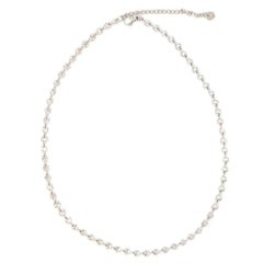 Collar de plata con flores