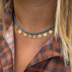 Collier Miyuki avec pièce d'or bleue