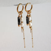 Gouden oorbellen pearl stone zwart