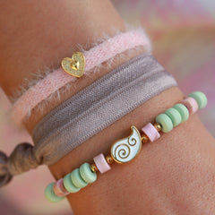 Brazalete con estampado paisley