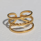 Gouden ring twisted line