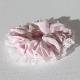Scrunchie mit rosa Spitze