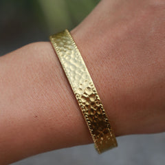 Bangle hammered goud