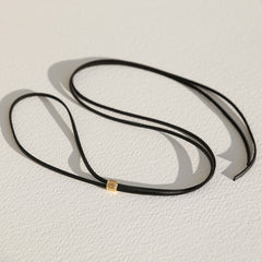 Collier Navajo noir or