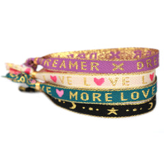 Pulsera tejida soñadora