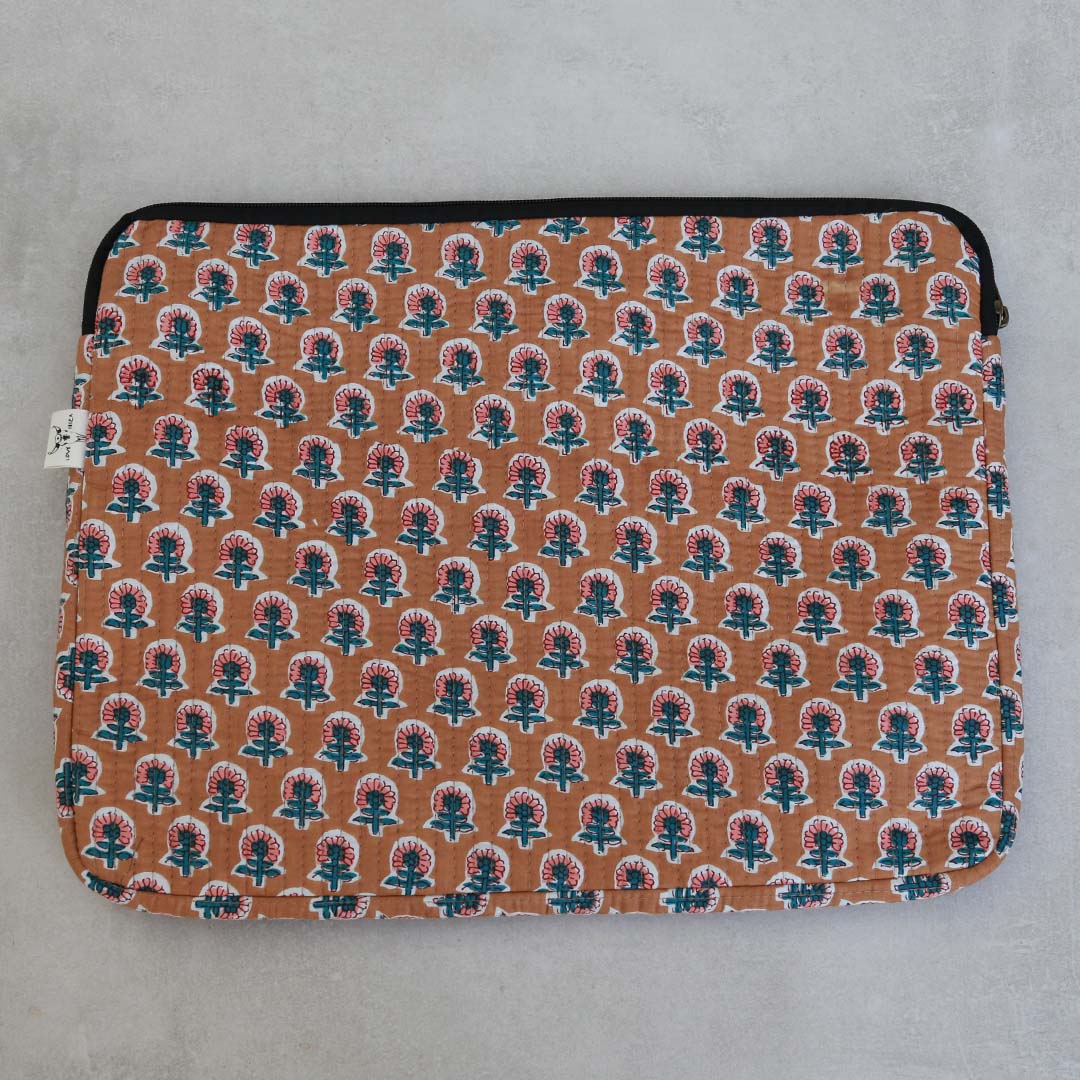 Laptop sleeve Indian bruin