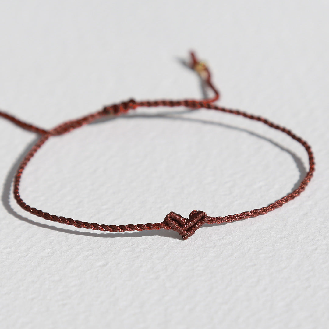 Bracelet petit cœur noyer