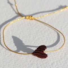 Brazalete corazón marrón