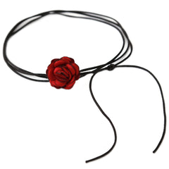 Gargantilla flor negra roja