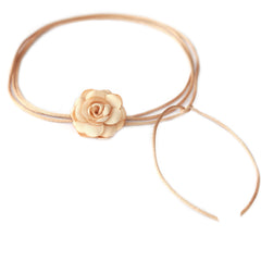 Gargantilla flor champán