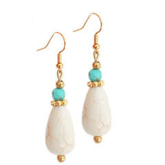 Pendientes colgantes de color crema