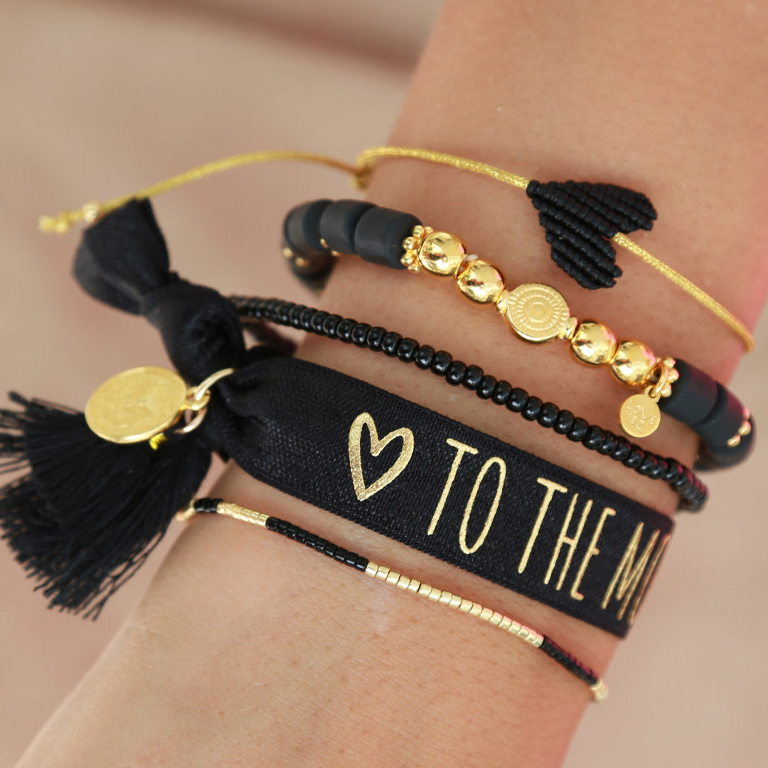 Armbanden set to the moon