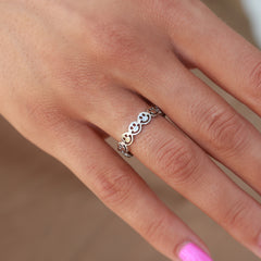 Anillo de plata sonriente