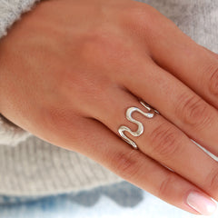 Silver ring swirl