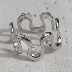 Silver ring swirl