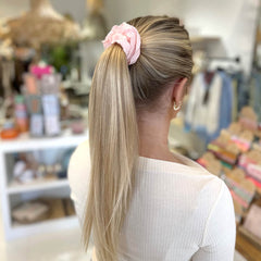 Coletero bordado rosa