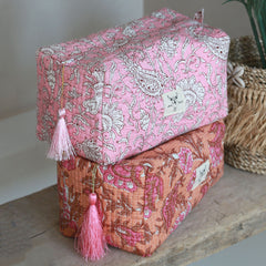 Bolso de baño con estampado de bloques Fez flor coral M