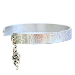Brazalete de serpiente plateado