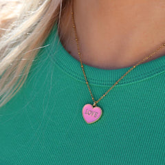 Cadena de oro corazón rosa amor